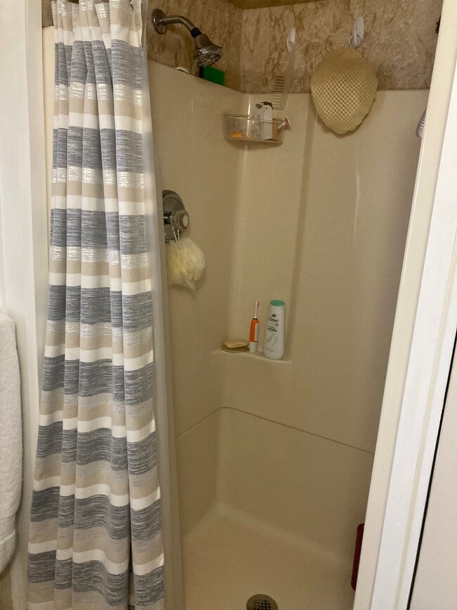 Building Photo - 1420 Whisper Cir