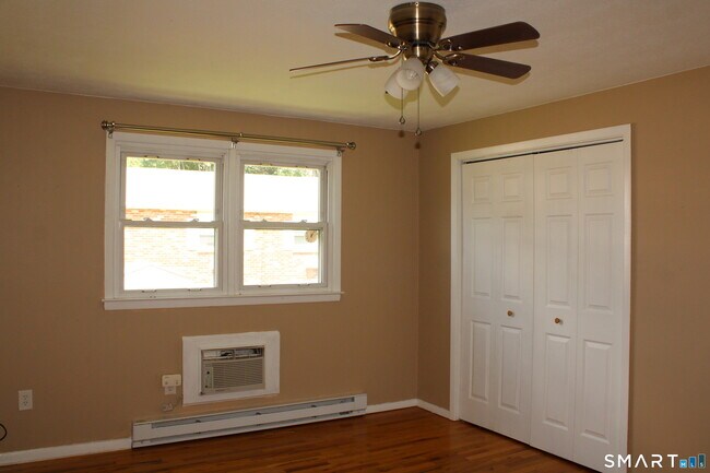 Building Photo - 43 Hiltbrand Rd