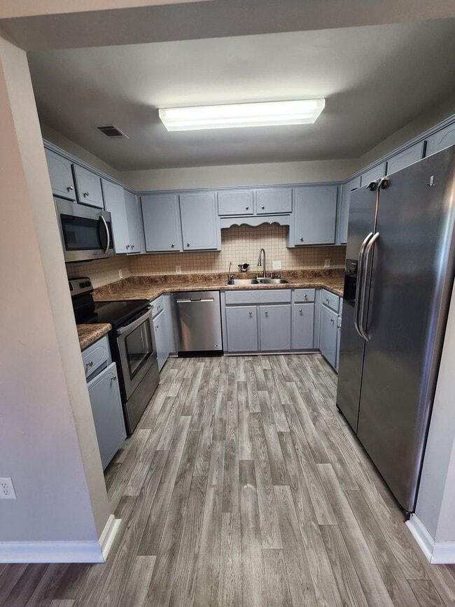 Building Photo - 1073 Cassidy Ln