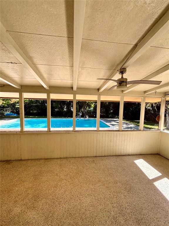 Building Photo - 729 SE 40th Ave