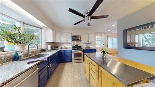 Building Photo - 54 Sheridan Ave