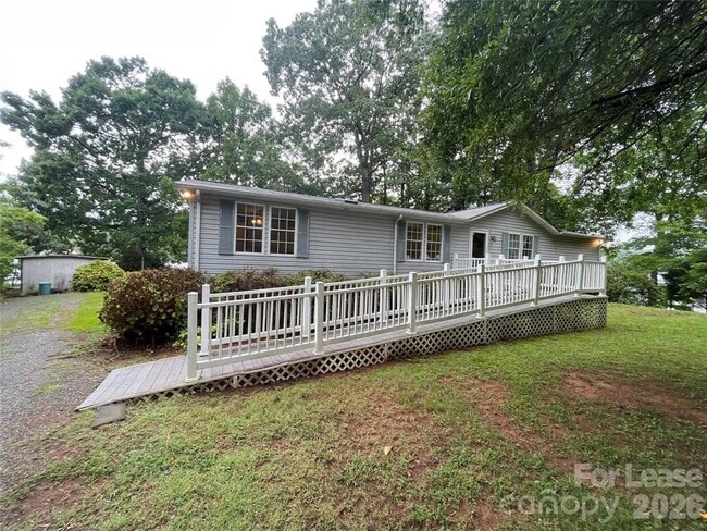 Building Photo - 447 Kemp Rd