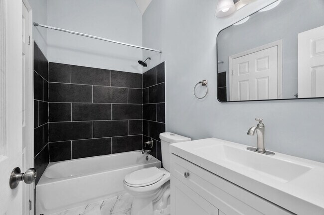 Building Photo - 3303 Walnut Ridge Est