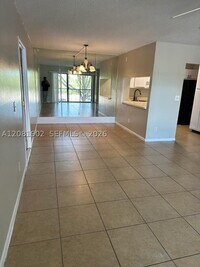 Building Photo - 8215 Sun Spring Cir