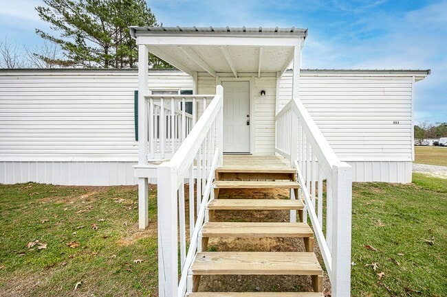 Building Photo - 144 Katie Eubanks Rd