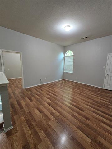 Building Photo - 3212 Kennedy Dr