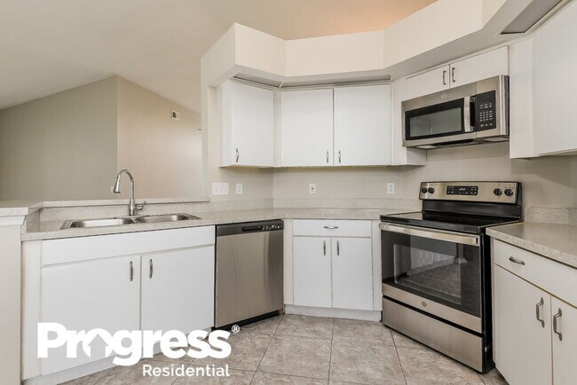 Building Photo - 1420 Brook Hollow Dr