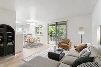 Modern, Renovated Interiors - Scott Mountain
