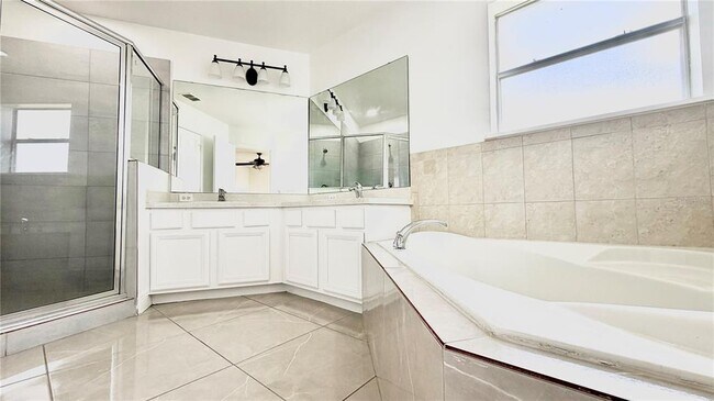 Building Photo - 51 Andora Ct