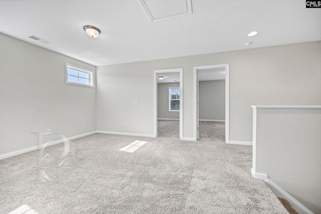 Building Photo - 9 Spinney Ct