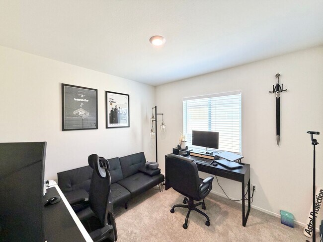 Building Photo - 30607 Cyclone Ave