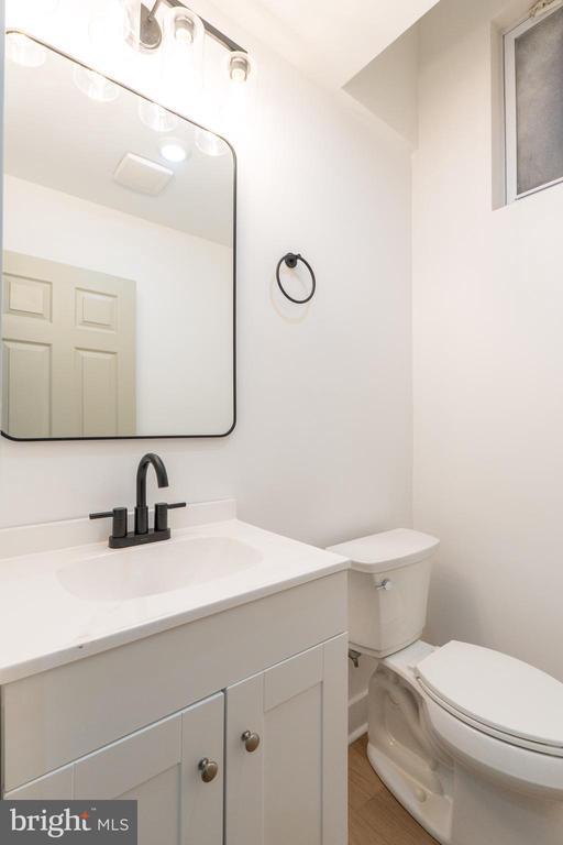 Building Photo - 1824 N Bouvier St