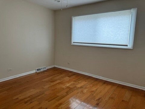 Building Photo - 9120 Hollyberry Ave