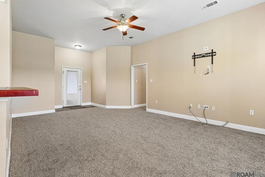 Building Photo - 11176 Merlo Dr