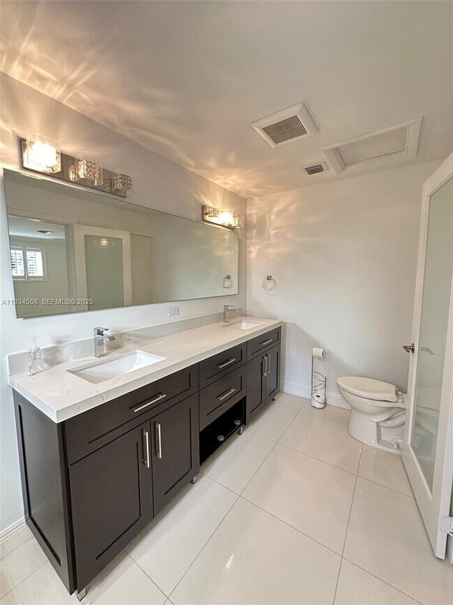 Building Photo - 7535 SW 117th St