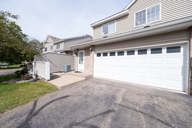 Building Photo - 13141 Gable Ln