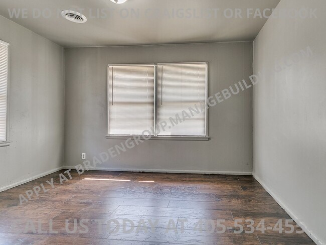 Building Photo - 1321 NW 82nd St