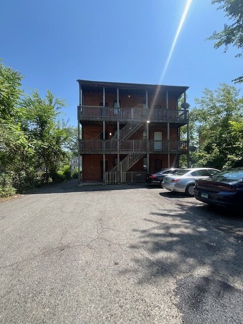 Building Photo - 38-40-40 Sanford St
