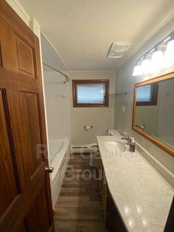 Building Photo - 61 Dennis Ln