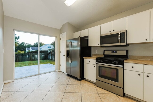 Building Photo - 7554 Oxford Garden Cir