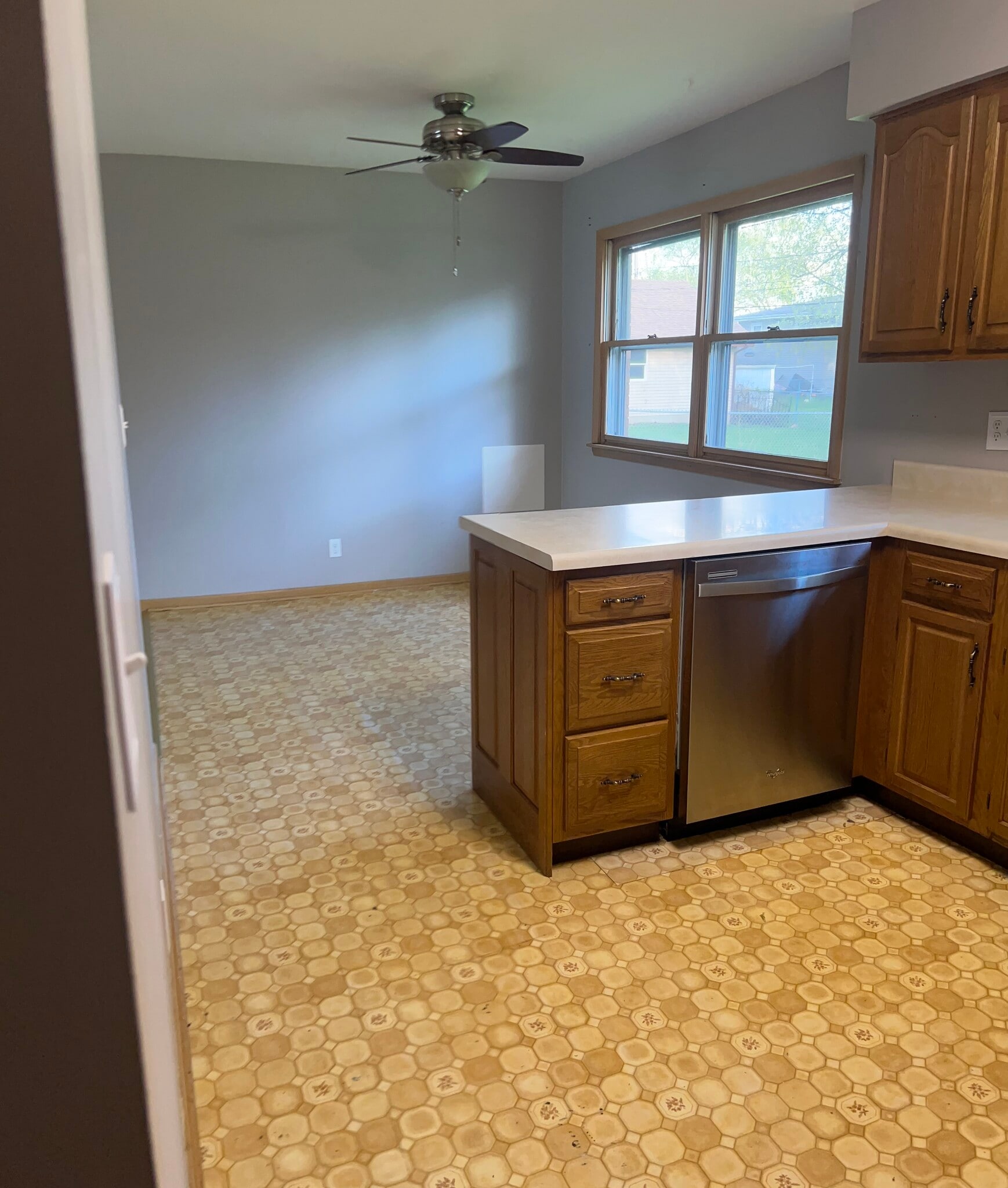 Building Photo - 2010 Richard St