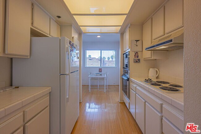 Building Photo - 2960 Neilson Way
