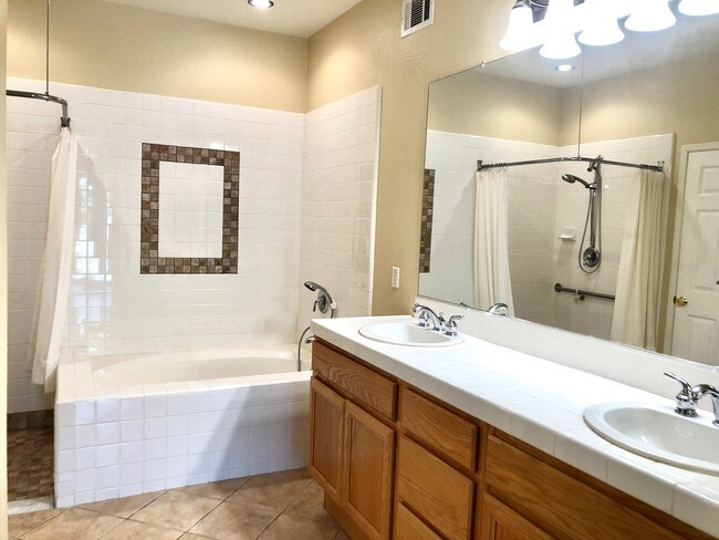 Building Photo - 1750 Nolina Ct