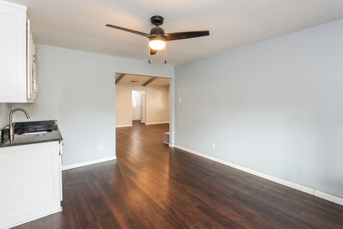 Building Photo - 510 Ridgegate Dr