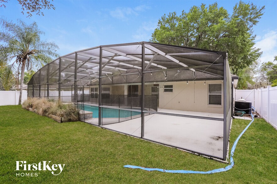 Building Photo - 34333 Shadewood Cir