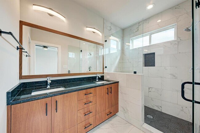 Building Photo - 7710 Watson St