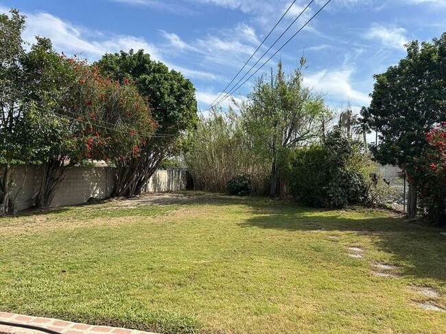 Building Photo - FANTASTIC 4BD 1&3/4BA HOUSE FOR LEASE ON CUL-DE-SAC!