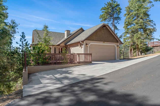 Primary Photo - 26520 Walnut Hills Dr