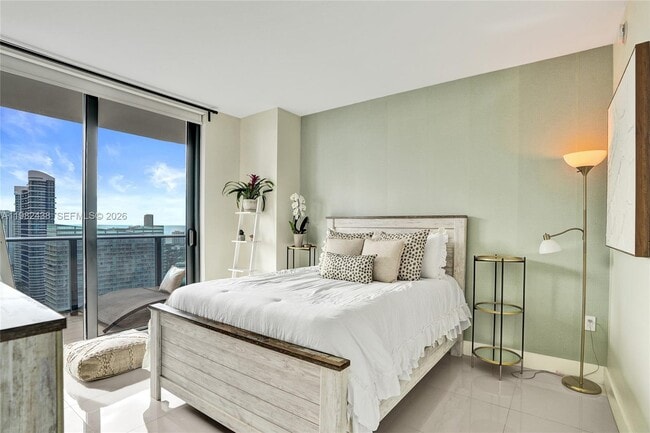 Building Photo - 45 SW 9th St