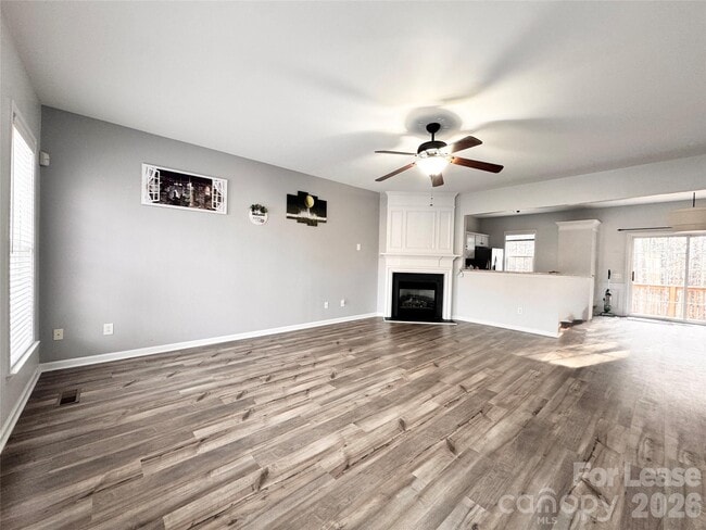 Building Photo - 10415 Winslet Dr