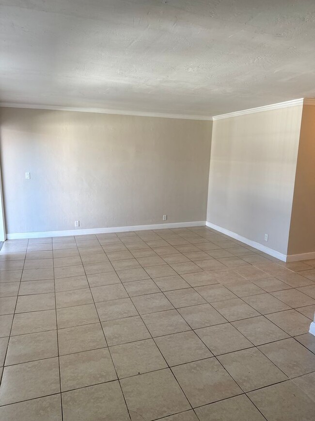 Building Photo - 2b1b For Rent NOW SPECIAL OFFER- Rent Today For Only $1725 per month and one month rent free!