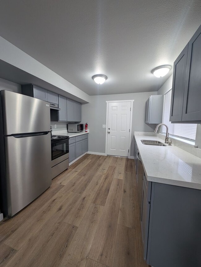 Building Photo - Newly Remodeled 3 Bedroom Home in Port Orc...