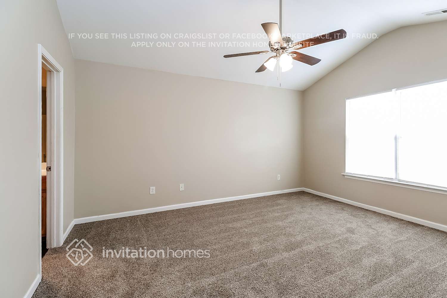 Building Photo - 9409 Dewey Dr