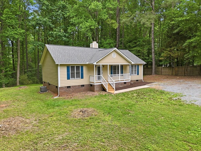 Building Photo - 2736 Stageline Dr