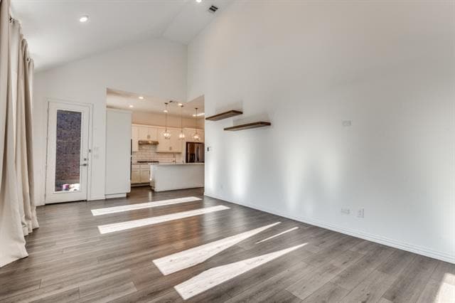 Building Photo - 9807 Romo St