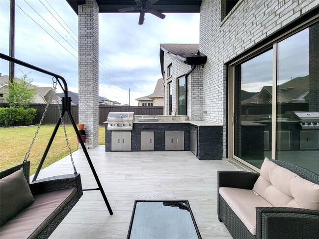 Building Photo - 13806 Friarstone Pointe Dr