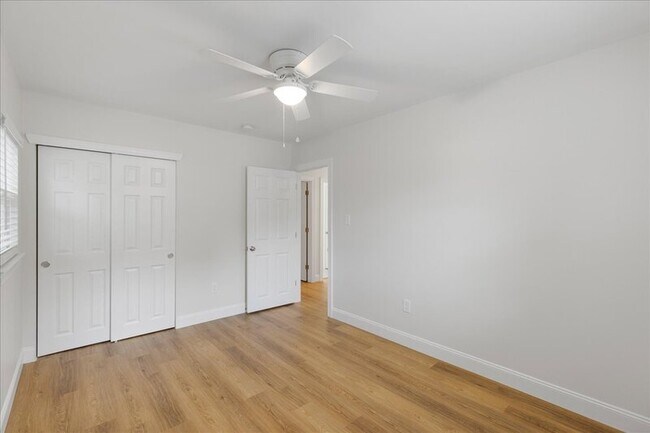 Building Photo - 57 Greenvale Rd