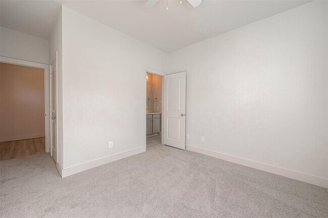 Building Photo - 9414 McGallion Rd