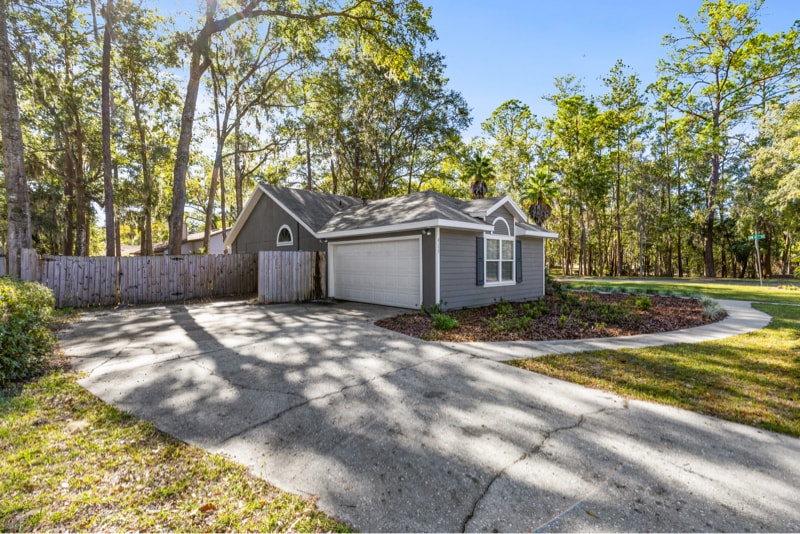 Building Photo - 4155 NW 62nd Ave