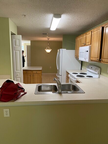 Kitchen - 4763 Travini Cir