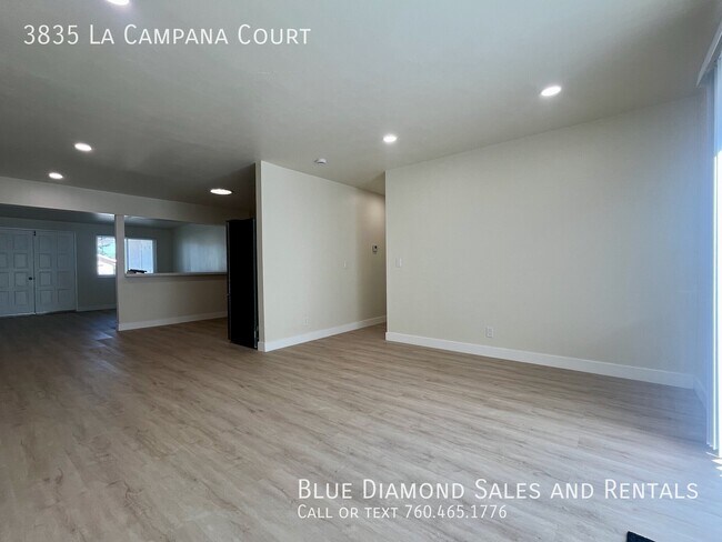 Building Photo - 3835 La Campana Ct