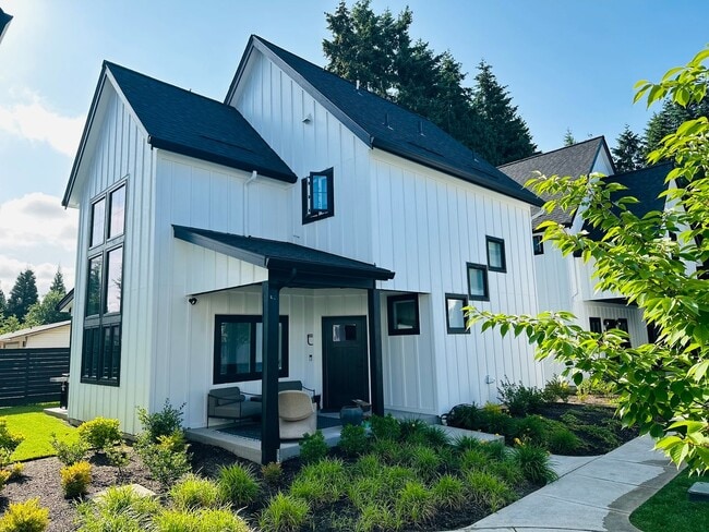 Primary Photo - The Green at Felida Park Stunning Home