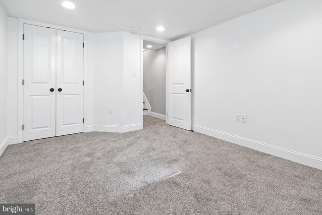 Building Photo - 1614 Clarkson St