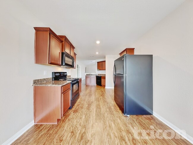 Building Photo - 2402 Regatta Ln