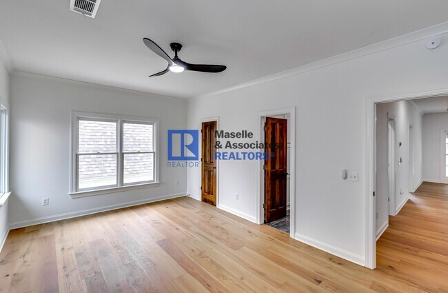 Building Photo - 1418 Windrose Dr