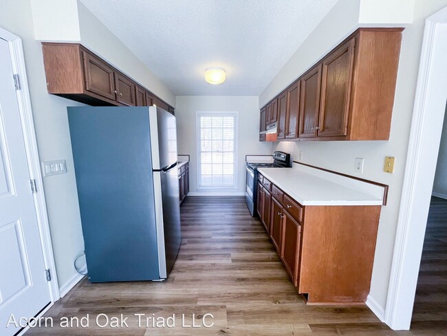Building Photo - 3 br, 2 bath House - 6400 Chamblee Ct